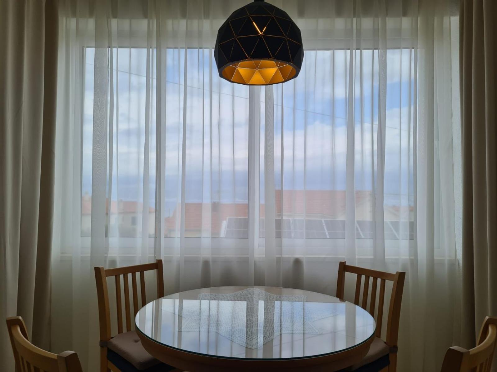 Apartments Jelena Supetar - Four Apartments - A Small House With A Private Yard - Two-Room Apartment With A Sea View - Studio Apartment - Two-Room Apartment With Garden View- Free Parking エクステリア 写真