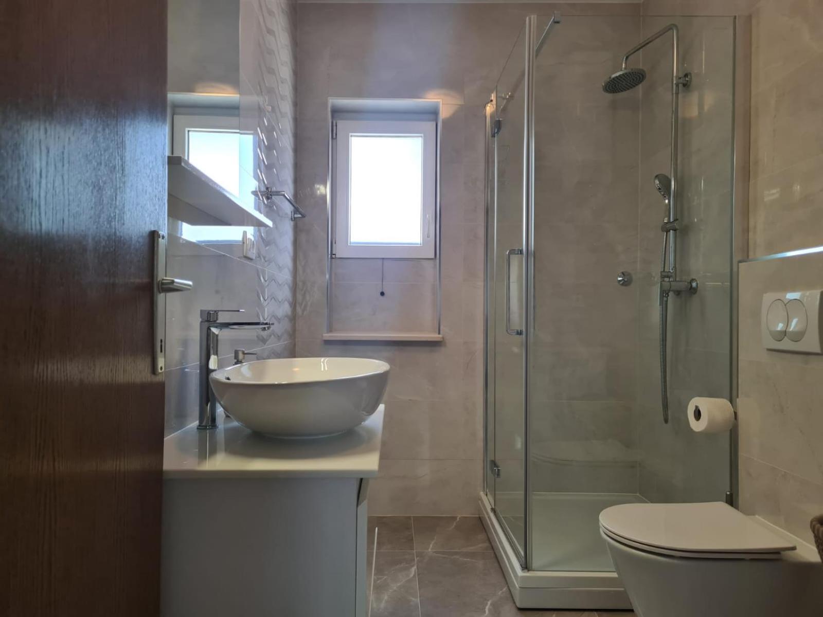 Apartments Jelena Supetar - Four Apartments - A Small House With A Private Yard - Two-Room Apartment With A Sea View - Studio Apartment - Two-Room Apartment With Garden View- Free Parking エクステリア 写真